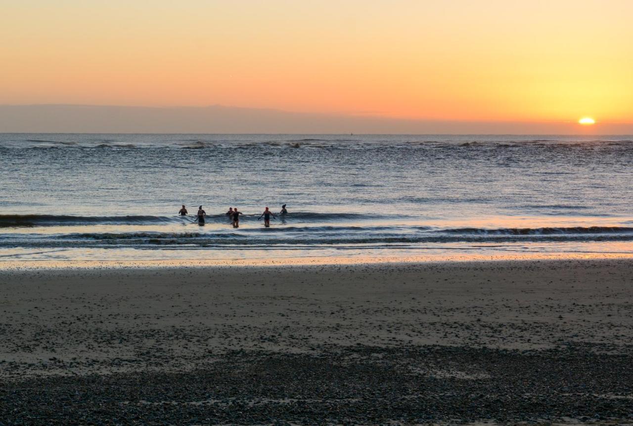 Sea Views Stunning 2 Bedroom Apartment # Lowestoft Extérieur photo